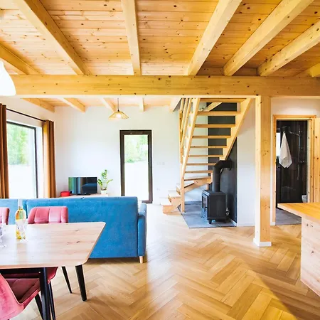 Rumiane Chatki - Z Jacuzzi I Basenem *