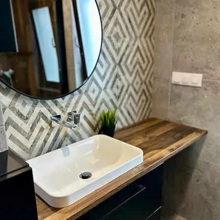 Rumiane Chatki - Z Jacuzzi I Basenem Rybno (Dzialdowo)