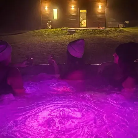 Rumiane Chatki - Z Jacuzzi I Basenem *